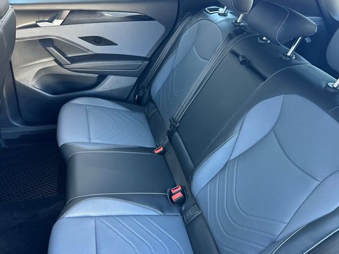 New 2026 Volkswagen Tiguan SE R-Line FWD image 10