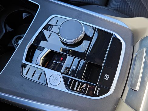 New 2026 BMW X5 sDrive40i w/ Premium Package image 24