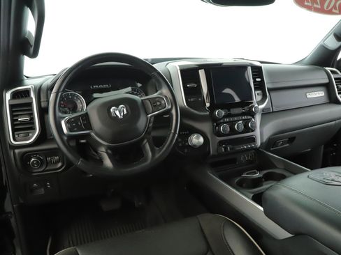 Used 2022 RAM 1500 Laramie AWD/4WD image 2