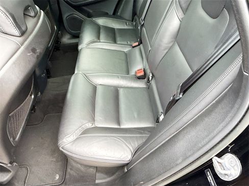 Used 2023 Volvo XC60 B5 Ultimate image 29