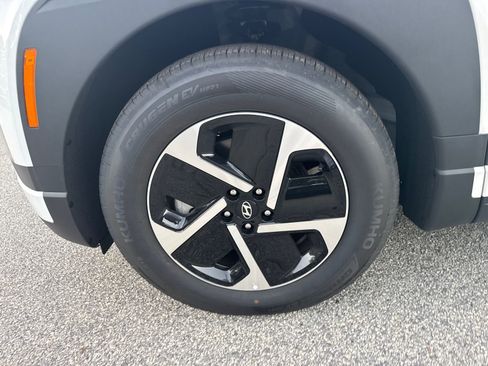 New 2026 Hyundai Ioniq 9 SE image 11