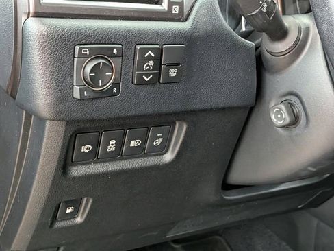 Used 2022 Lexus GX 460 w/ Black Line Special Edition AWD/4WD image 13