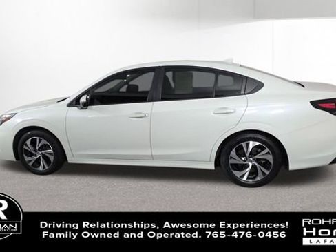 Used 2024 Subaru Legacy Premium AWD/4WD image 6