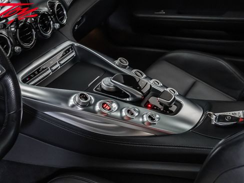 Used 2017 Mercedes-Benz AMG GT Coupe image 31