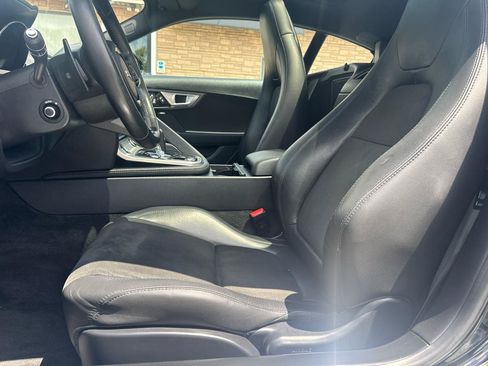 Used 2016 Jaguar F-TYPE Coupe RWD image 30