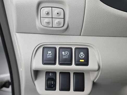 Used 2012 Nissan Leaf SL image 25