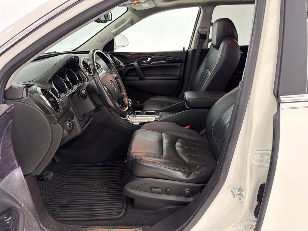 Used 2015 Buick Enclave Leather FWD image 18
