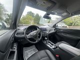 Used 2022 Chevrolet Equinox Premier image 2