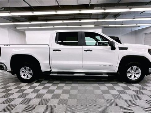 Used 2023 GMC Sierra 1500 Pro w/ Pro Value Package AWD/4WD image 15