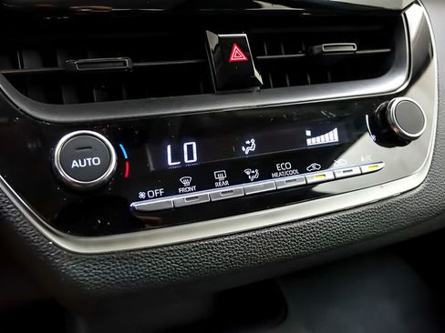 Used 2024 Toyota Corolla LE FWD image 18