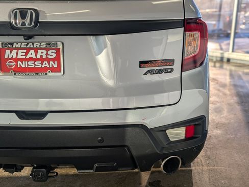 Used 2023 Honda Passport TrailSport image 9