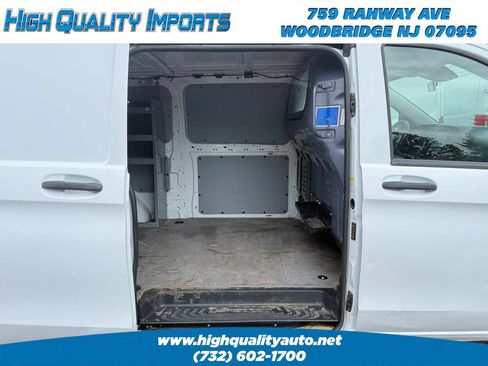 Used 2021 Mercedes-Benz Metris image 18