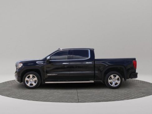 Used 2024 GMC Sierra 1500 Denali w/ Denali Reserve Package image 3