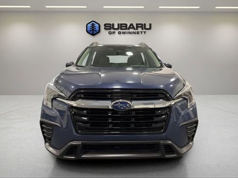 Used 2024 Subaru Ascent Premium w/ Convenience Package image 8