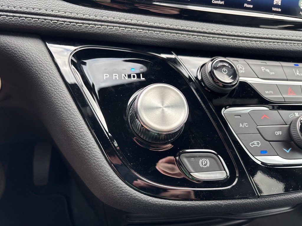 New 2027 Chrysler Pacifica Select FWD image 63