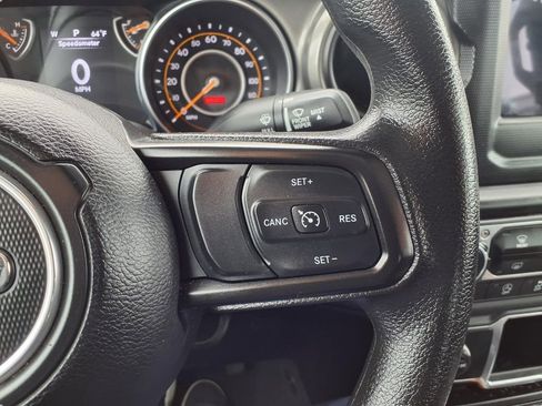 Used 2023 Jeep Gladiator Sport AWD/4WD image 14