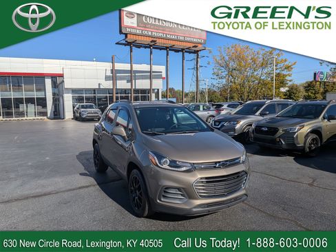 Used 2022 Chevrolet Trax LT w/ Sport Edition image 1