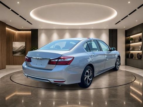 Used 2016 Honda Accord LX image 5