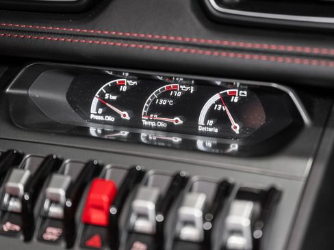 Used 2016 Lamborghini Huracan LP 610-4 image 28