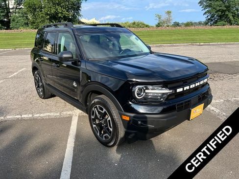 Used 2023 Ford Bronco Sport Outer Banks w/ Tech Package AWD/4WD image 1