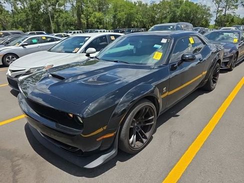 Used 2023 Dodge Challenger R/T Scat Pack RWD image 6