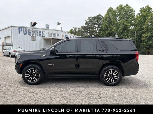 Used 2022 GMC Yukon AT4 w/ AT4 Premium Package AWD/4WD image 4