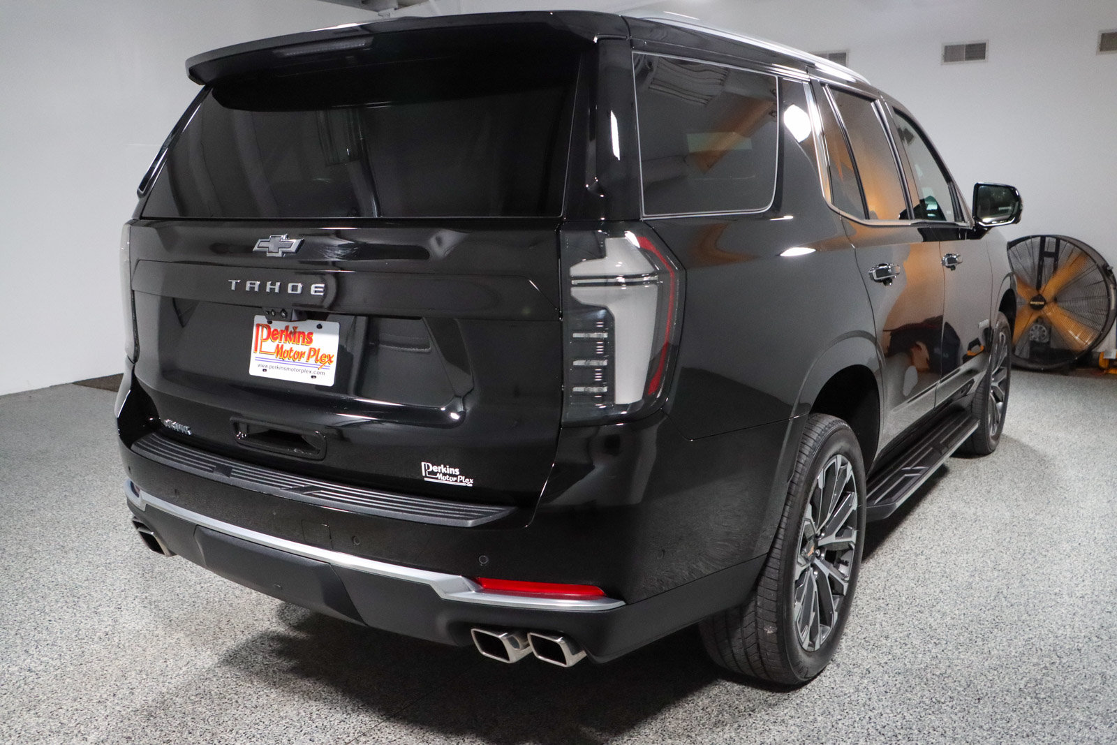 Used 2025 Chevrolet Tahoe High Country w/ Sun And Tow Package AWD/4WD image 7