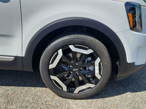 Used 2025 Kia Telluride S image 7