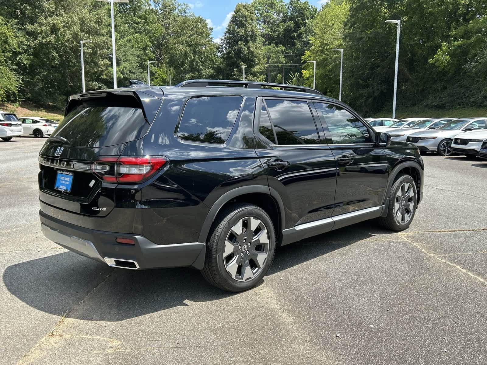 New 2026 Honda Pilot Elite image 4