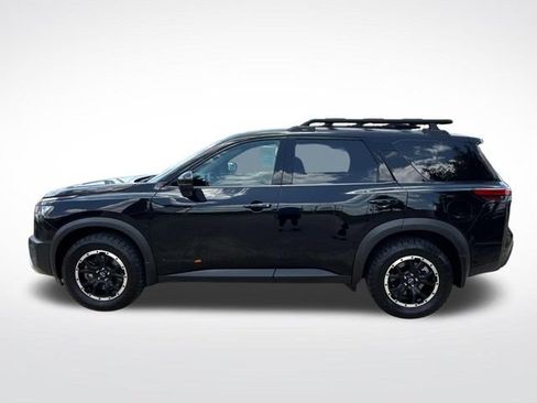 Used 2025 Nissan Pathfinder Rock Creek AWD/4WD image 6
