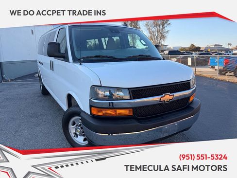 Used 2024 Chevrolet Express 3500 LT w/ LT Preferred Equipment Group RWD image 1