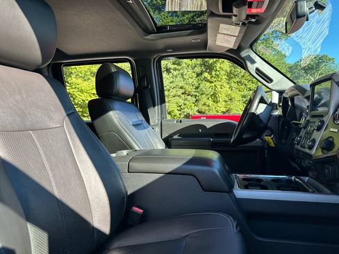 Used 2015 Ford F250 Lariat w/ Lariat Ultimate Package AWD/4WD image 15