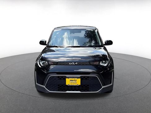 Used 2025 Kia Soul LX w/ LX Technology Package FWD image 4