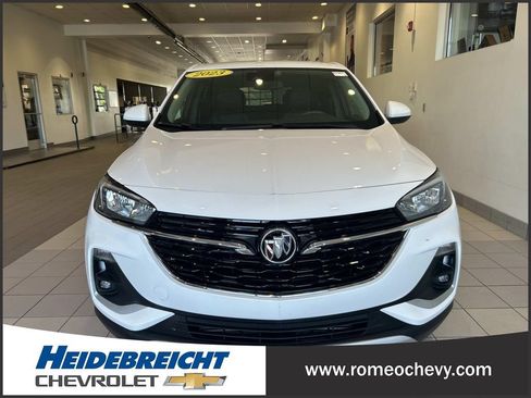 Used 2023 Buick Encore GX Preferred w/ Cold Weather Comfort Package FWD image 37