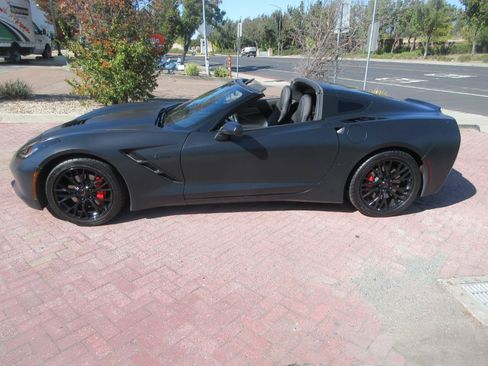 Used 2017 Chevrolet Corvette Stingray Coupe w/ 3LT Preferred Equipment Group RWD image 2