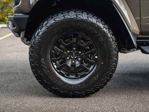New 2026 Ford Bronco Raptor w/ Interior Carbon Fiber Pack AWD/4WD image 9