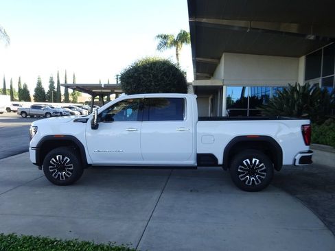 New 2026 GMC Sierra 2500 Denali Ultimate AWD/4WD image 4