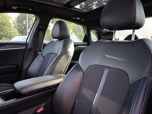 Used 2023 Kia K5 GT-Line image 18