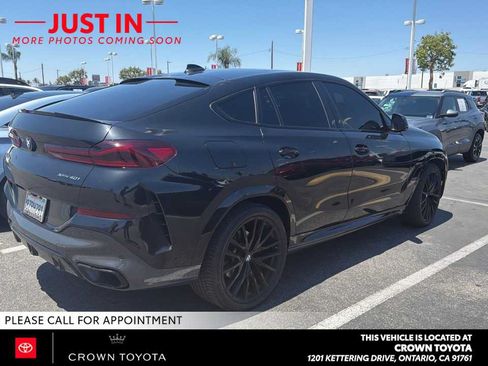 Used 2022 BMW X6 xDrive40i w/ M Sport Package AWD/4WD image 2
