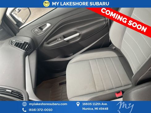 Used 2016 Ford Escape SE w/ Equipment Group 201A AWD/4WD image 13