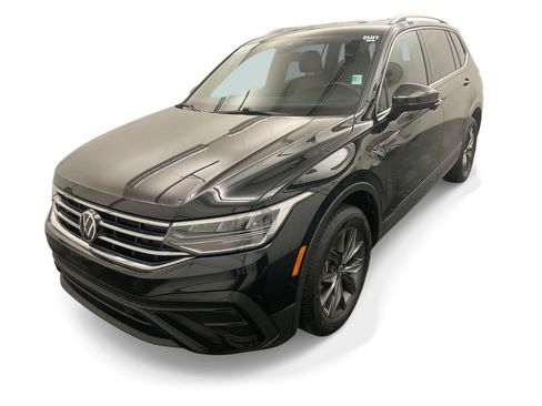 Used 2024 Volkswagen Tiguan SE AWD/4WD image 30