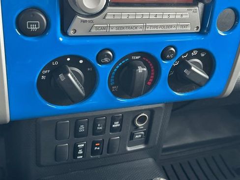 Used 2007 Toyota FJ Cruiser 4WD image 24