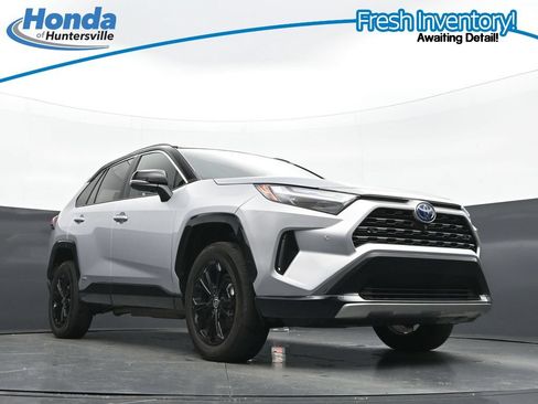 Used 2022 Toyota RAV4 XSE AWD/4WD image 27