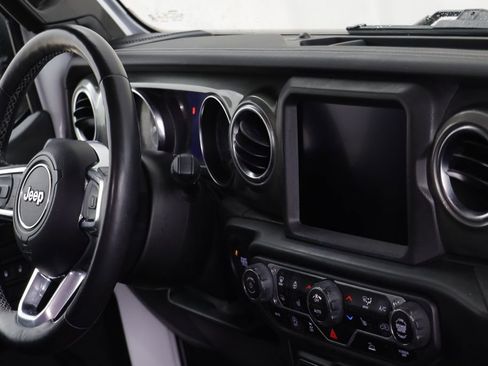 Used 2021 Jeep Wrangler Unlimited Sahara image 21