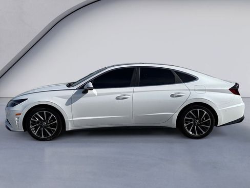 Used 2022 Hyundai Sonata Limited w/ Preferred Accessory Package FWD image 2