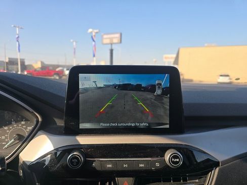 Used 2022 Ford Escape SEL image 17