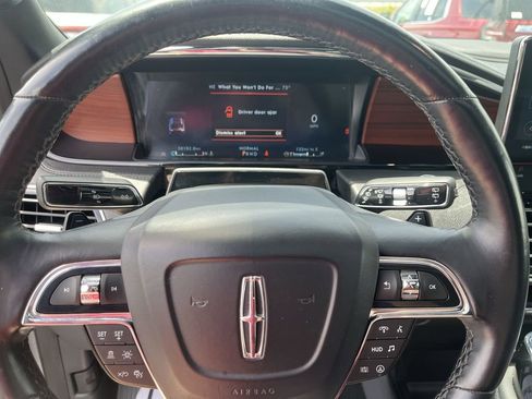 Used 2023 Lincoln Navigator Reserve AWD/4WD image 14