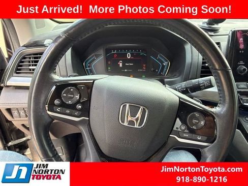 Used 2018 Honda Odyssey Elite image 12