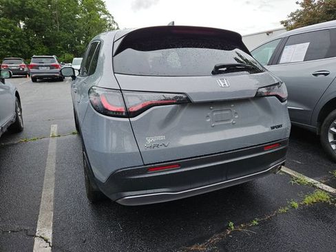 Certified 2025 Honda HR-V Sport image 9