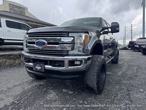 Used 2017 Ford F250 Lariat w/ Lariat Ultimate Package AWD/4WD image 3